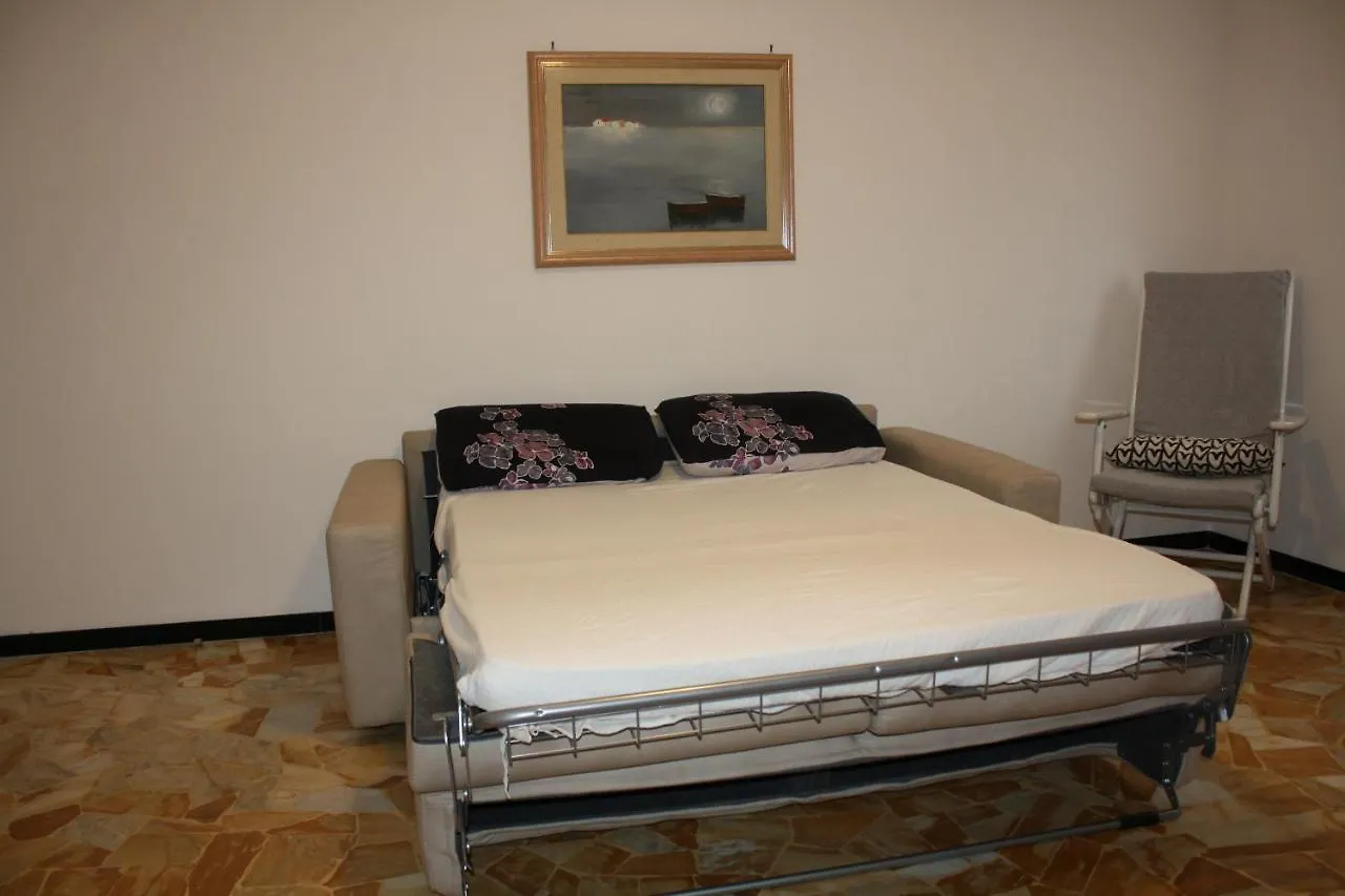 Casa Emma 400 Mt Dal Mare Apartment Spotorno Italy