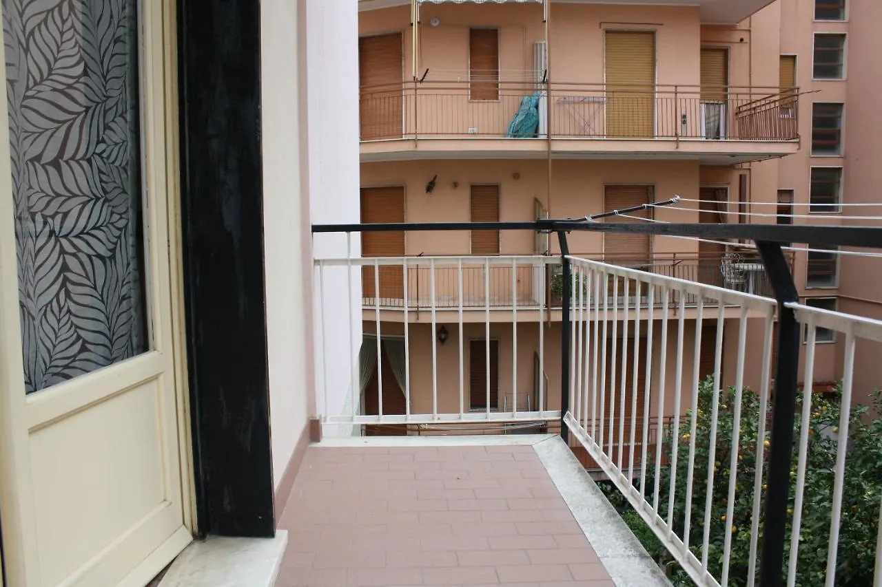 Casa Emma 400 Mt Dal Mare Apartment Spotorno